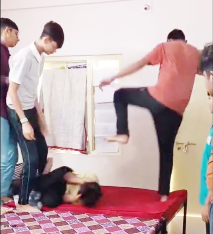 જૂનાગઢમાં વિદ્યાર્થીને માર મારવાનો બનાવ વાલી, શિક્ષણ જગત માટે લાલબત્તી : હોસ્ટેલમાં રહી અભ્યાસ કરતાં વિદ્યાર્થીની સલામતી કેટલી ?