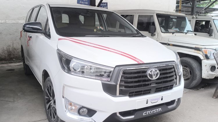 જૂનાગઢ મનપાના મેયર, સ્ટેન્ડીંગ કમીટીના ચેરમેન, ડે. મેયર માટે નવી લકઝરી કારની ખરીદી કરાઈ: લાખોનો ધુમાડો