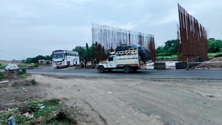 વિરપુર (જલારામ) ગામે નેશનલ હાઈવે ઉપરના સૌભાગ્ય હોટેલ ચોકડી પાસે નાલુ મોટુ કરવાનો પ્રશ્ન યથાવત”