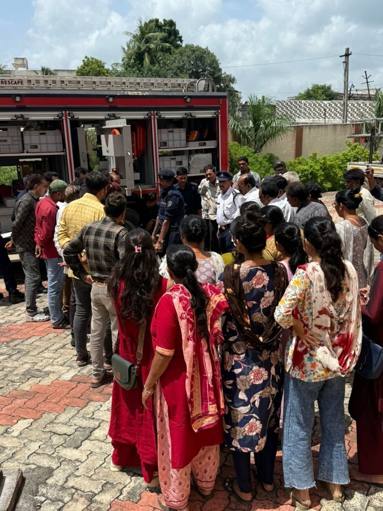 પ્રાદેશિક કમિશનર ભાવનગરના માર્ગદર્શન હેઠળ કેશોદ નગરપાલિકામાં ફાયર સેફટી, ફર્સ્ટ એઇડ અને આવશ્યક સેવાઓની તાલીમ યોજાઈ