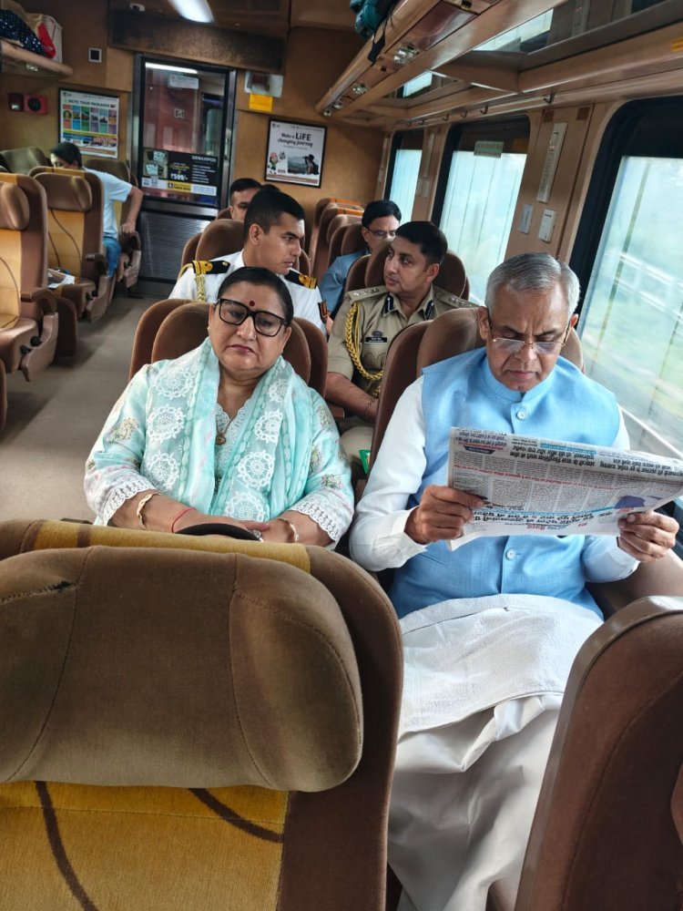 રાજ્યપાલ આચાર્ય દેવવ્રતજીએ તેજસ એક્સપ્રેસ ટ્રેનમાં મુસાફરી કરી