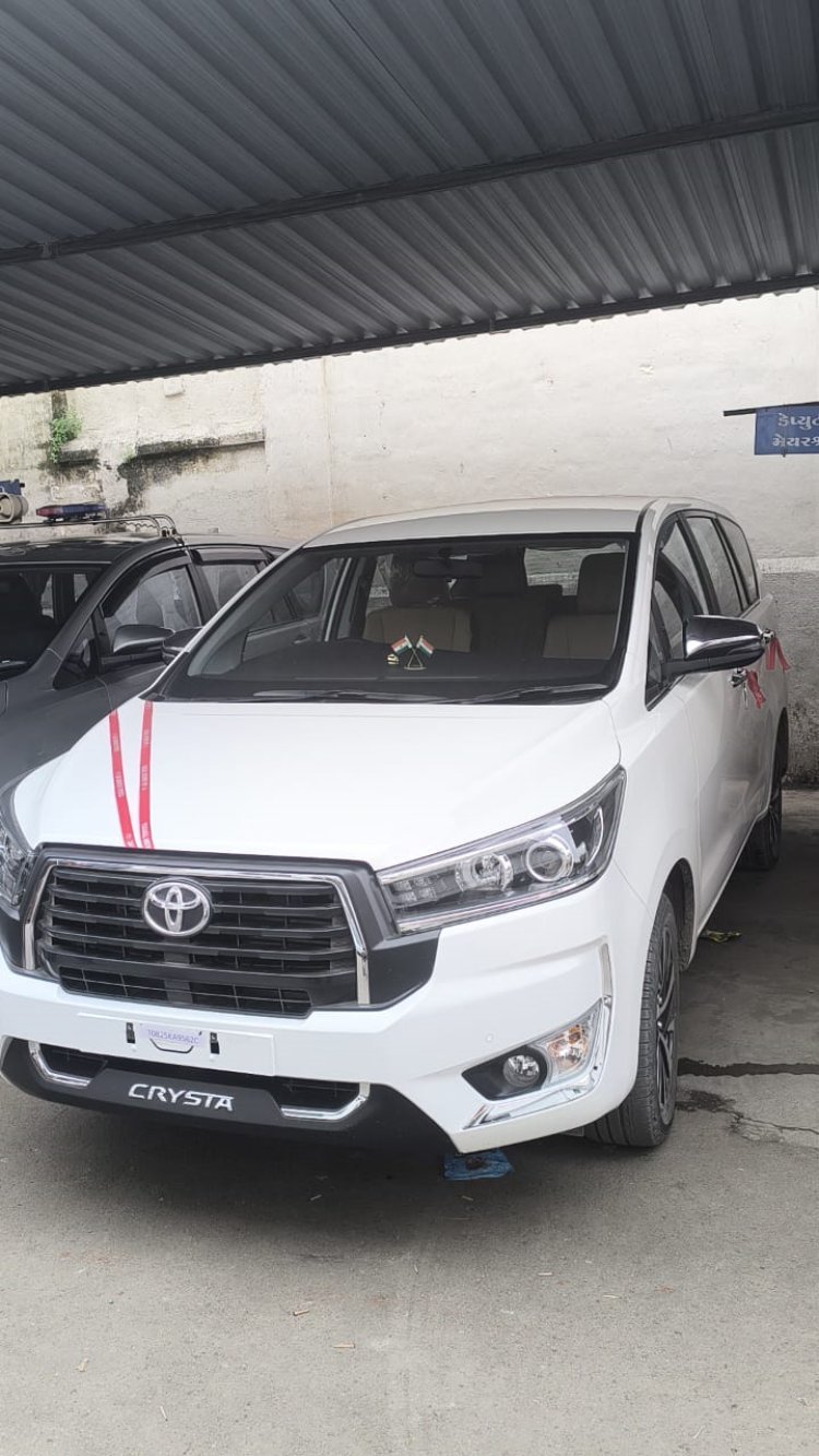 મનપાનાં ડે. મેયર લકઝરી કારમાં ફરવા લાગ્યા : ગાડીનું પાસીંગ અને નંબર મળ્યા નથી ત્યાં ૪૦૦૦ કિલોમીટરની યાત્રા કરી !