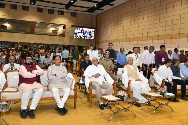 વડાપ્રધાન શ્રી નરેન્દ્રભાઈ મોદીએ મધ્યપ્રદેશના ધારથી “સ્વસ્થ નારી, સશક્ત પરિવાર” અભિયાનનો રાષ્ટ્રવ્યાપી શુભારંભ કરાવ્યો