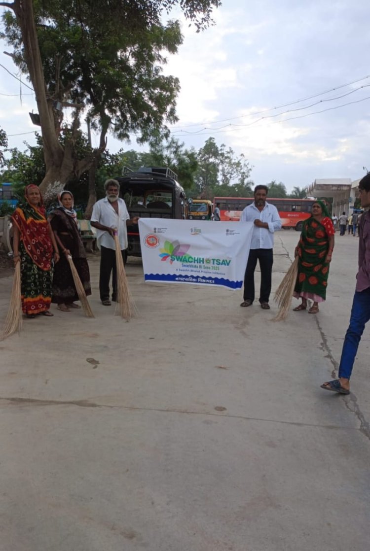 વિસાવદર નગરપાલિકાના પ્રમુખશ્રી દયાબેન સોલંકીના અધ્યક્ષ સ્થાને સ્વચ્છોત્સવનો શુભારંભ કરવામાં આવ્યો