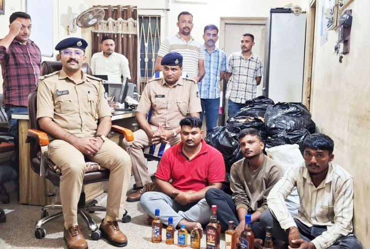 કોડીનારના દરિયાકાંઠેથી ૫.૪૩ લાખનો વિદેશી દારૂ ઝડપાયો : ૧૯ શખ્સો ફરાર, કુલ ૨૩ સામે ગુનો દાખલ