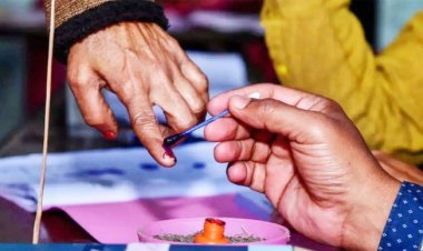 ગુરૂવારે બિહાર વિધાનસભાની ચૂંટણીનાં પ્રથમ તબકકામાં ૧ર૧ બેઠકો પર મતદાન : આજે સાંજે જાહેર પ્રચાર પડઘમનો અંત