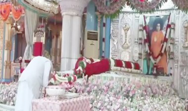 આંધ્રપ્રદેશ, તામીલનાડુની મુલાકાતે ગયેલા વડાપ્રધાન મોદીએ સત્યસાંઈબાબા મંદિરમાં પુજા કરી