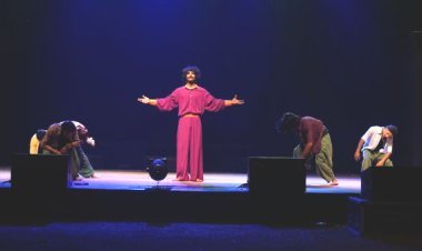 ટોરેન્ટ ગ્રુપ-સમર્થિત UNM ફાઉન્ડેશન દ્વારા અભિવ્યક્તિ આવૃત્તિ-૭ માં અમદાવાદ શહેર માટે જાણે દૈનિક નિત્યક્રમ ગોઠવાયો - સાંજે ૬:૩૦ વાગે અને અભિવ્યક્તિના અંતિમ સપ્તાહમાં પ્રીમિયર શોને જાેવા માટે ભારે પડાપડી