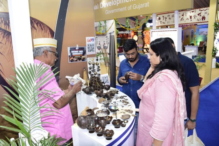 એકતા નગરનું ભારત પર્વ બન્યું સાંસ્કૃતિક એકતા અને કળાની ઉજવણીનું પ્રતિક ગોવાની નાળિયેર કાછલી હસ્તકલા બની આકર્ષણનું કેન્દ્ર