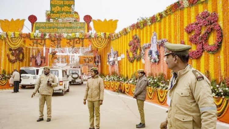 દિલ્હી વિસ્ફોટ બાદ દેશના ૧૧ રાજયોમાં હાઈએલર્ટ  અયોધ્યા, કાશી, મથુરા સહિતના મંદિરોની સુરક્ષામાં વધારો