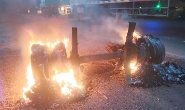 સુરજબારી હાઈવે પર એલપીજી ટેન્કર પલ્ટી જતા પ્રચંડ વિસ્ફોટ ૭ વાહનો ભડકે બળ્યા : ૧ના મોતની આશંકા : ૧૦ કિમી લાંબો ટ્રાફીકજામ