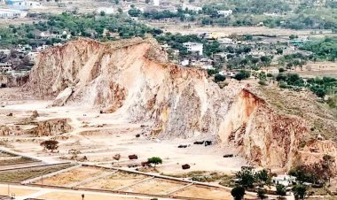 અરાવલી પર્વતમાળા ખનન મામલે સુપ્રિમ કોર્ટનો સ્ટે