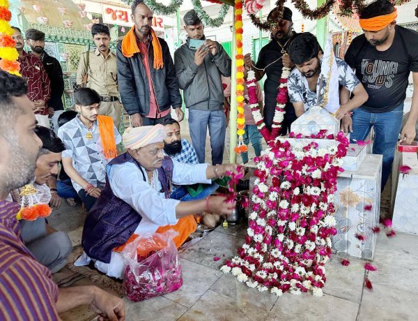 ઉપલા દાતારની જગ્યાનાં બ્રહ્મલીન મહંત વિઠ્ઠલ બાપુની પુણ્યતિથિની ધામધૂમથી થયેલ ઉજવણી