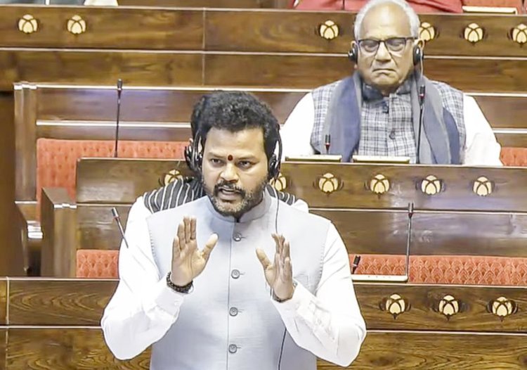 ઈન્ડિગો સામે કડક કાર્યવાહી કરવાની સરકારની સંસદમાં જાહેરાત : જવાબદારી નિશ્ચિત કરાશે