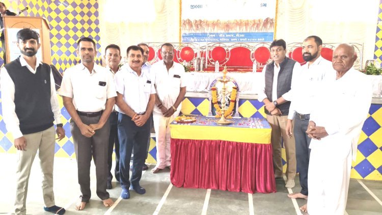 મેંદરડામાં ખેડૂતો-પશુપાલકોને વૈજ્ઞાનિક ઢબે પશુપાલન કરવા માર્ગદર્શન શિબીર યોજાઈ