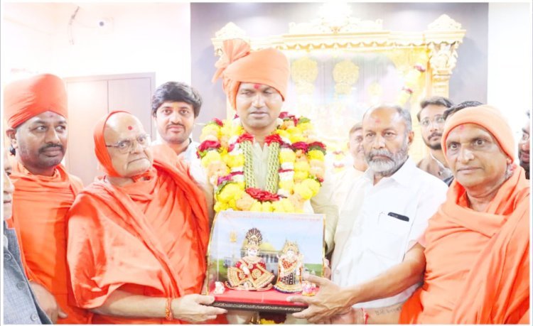 ગુજરાત પ્રદેશ ભાજપનાં નવનિયુક્ત મહામંત્રી પ્રશાંત કોરાટની જૂનાગઢ ખાતે ગોળતુલા કરવામાં આવી