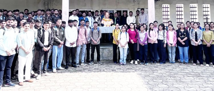 કામધેનુ યુનિવર્સીટીની જૂનાગઢ વેટેરીનરી કોલેજ ખાતે  રાષ્ટ્રીય મતદાર દિવસ-૨૦૨૬નિમિત્તે વિવિધ કાર્યક્રમો યોજાયા