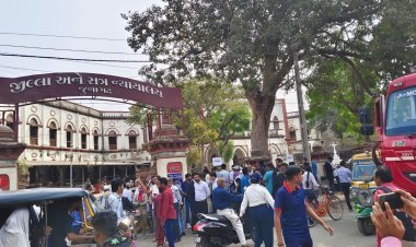 જૂનાગઢ ડિસ્ટ્રિક્ટ કોર્ટને બોમ્બથી ઉડાવી દેવાનો ધમકી ભર્યો મેઈલ, કોર્ટ પરિસર ખાલી કરાવી સર્ચ ઓપરેશન હાથ ધરાયુ .