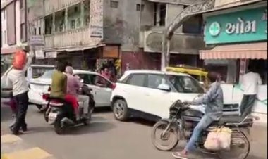 આ તે કેવી મજબૂરી ?