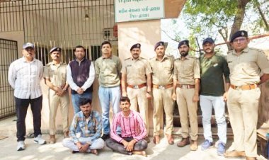 દ્વારકા નજીકના રૂપેણ બંદર વિસ્તારમાંથી કુંજ પક્ષીનો શિકાર કરતી ટોળકીના બે શખ્સો ઝડપાયા