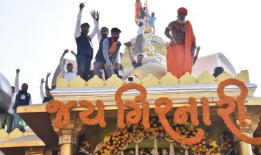 ભવનાથ મહાદેવ મંદિરે ધ્વજારોહણ સાથે મહાશિવરાત્રી મેળો શરૂ