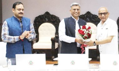 ભારત સરકારના સહકાર મંત્રાલયના એડીશ્નલ સેક્રેટરી પંકજકુમાર બંસલ  IAS ન્યુ દિલ્હીએ ખેતી બેંક્ની શુભેચ્છા મુલાકાત લીધી