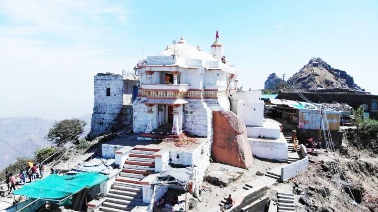 ગિરનાર અંબાજી મંદિર અને ઉપલા દાતાર પર્વત ઉપર સોમવારે હોળી પ્રાગટય