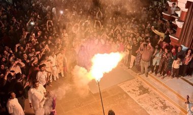 જૂનાગઢનાં સુપ્રસિધ્ધ દામોદર કુંડ ખાતે ‘રાળ ઉત્સવ’ની ઉત્સાહભેર થયેલી ઉજવણી : હજારો વૈષ્ણવો અબીલ-ગુલાલનાં રંગે રંગાયા