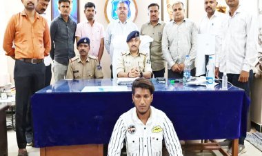 જામકાનાં યુવાનની મર્ડર મિસ્ટ્રીનો ગણતરીના કલાકોમાં જ ભેદ ઉકેલી આરોપીની ધરપકડ કરતી પોલીસ