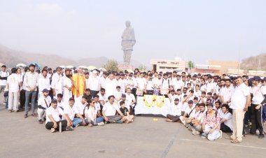 સ્ટેચ્યુ ઓફ યુનિટી વિસ્તાર વિકાસ અને પ્રવાસન નિયમન સત્તામંડળ, એકતા નગર નેશનલ મેડિકોઝ ઓર્ગેનાઇઝેશન દ્વારા એકતા નગરથી વડોદરા સુધી "સ્વામી વિવેકાનંદ સ્વસ્થ જીવન શૈલી જાગરૂકતા સાયકલ યાત્રા" યોજાઈ