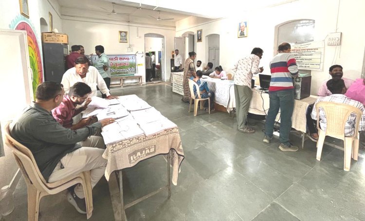જૂનાગઢના વડાલ ગામે સેવાસેતુ કાર્યક્રમમાં ૯૪૬ અરજીઓનો સ્થળ ઉપર જ નિકાલ કરવામાં આવ્યો