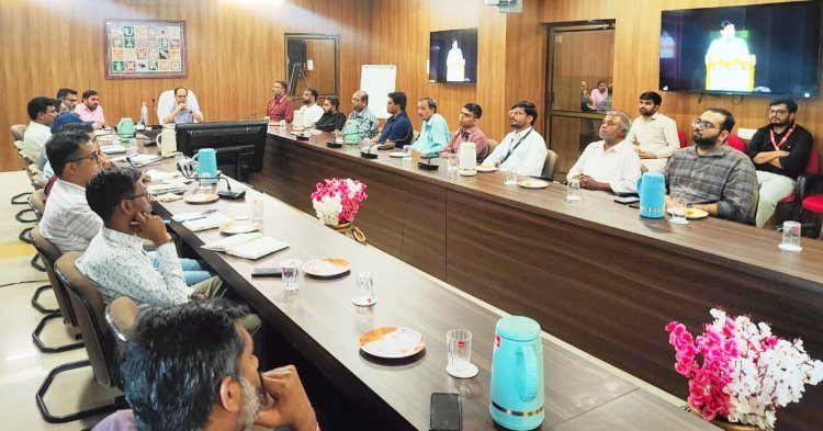 રાજકોટ ટપાલ વિભાગે ગ્રાહકોને પ્રીમિયમ સ્પીડ સેવા અંગે “ગ્રાહક સંમેલન” યોજી માહિતગાર કર્યા