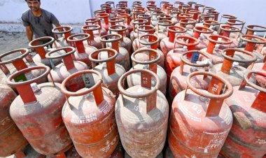 મોંઘવારીનો બોમ્બ ફુટયો : કોમર્શિયલ સીલીન્ડરના ભાવમાં રૂા.195.50નો વધારો ઝીંકાયો