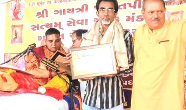 સોરઠીયા વાણંદ સમાજનાં આગેવાનોનું સન્માન કરવામાં આવ્યું