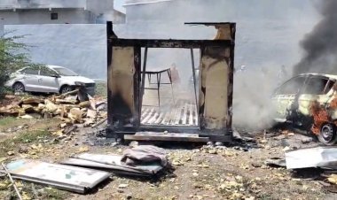 વેરાવળ નજીક ડારી રોડ પર આવેલ ગેરેજમાં ભીષણ આગ લાગી