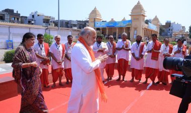 ભારત સરકારના કેન્દ્રીય ગૃહ અને સહકારીતા મંત્રી માનનીય અમિતભાઈ શાહ દ્વારા સોમનાથ મહાદેવની ભક્તિભાવપૂર્વક પૂજા-અર્ચના