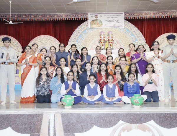 જૂનાગઢ બી.એ.પી.એસ. સ્વામિનારાયણ મંદિર દ્વારા ભવ્ય ‘મહિલા દિવસ‘ની ઉજવણી