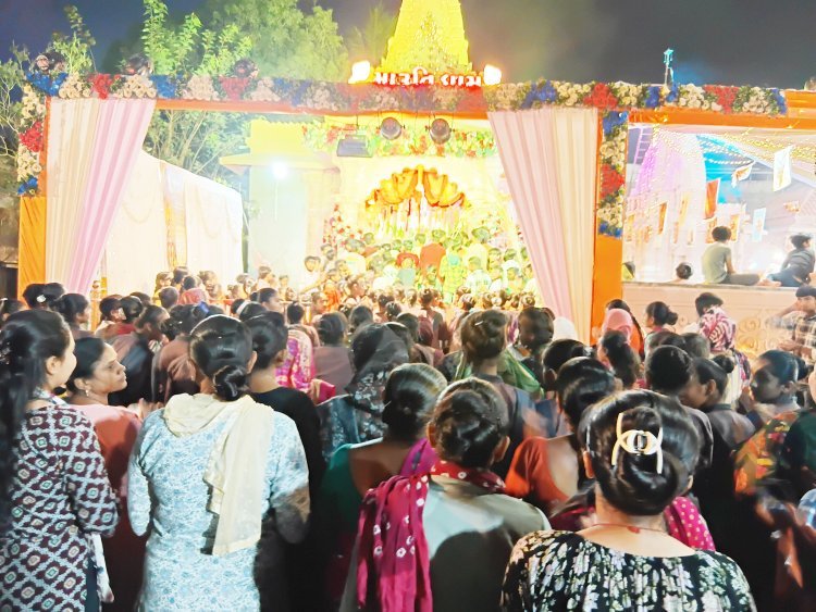 માંગરોળ શહેરના એકમાત્ર મંદિરે હનુમાન પ્રાગટય મહોત્સવની ધામધૂમથી ઉજવણી