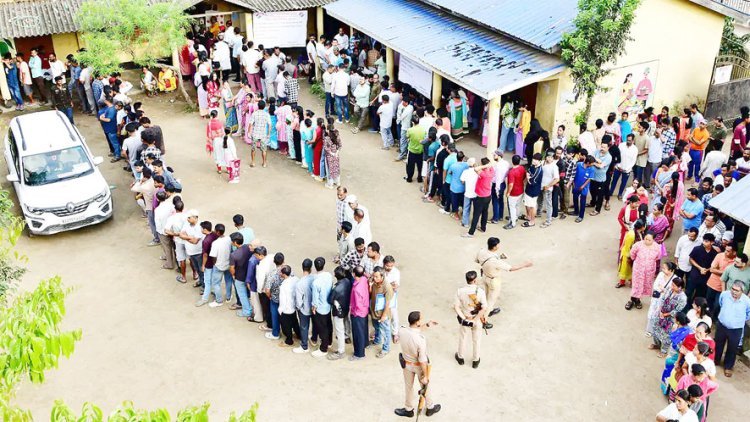 આસામ, કેરળ, પુડુચેરી વિધાનસભાની ર૯૬ બેઠકો પર યોજાઈ રહેલું મતદાન