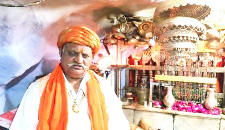 ઉપલા દાતારના મહંત ભીમ બાપુએ ગિરનાર બચાવો અભિયાનમાં ગુરૂવારે નીકળનાર મહારેલીમાં દાતાર ભક્તો અને સેવકોને જોડાવા વીડિયોના માધ્યમથી આહવાન કર્યું