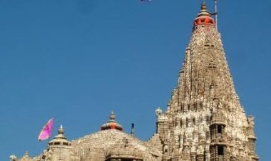 દ્વારકાધીશ મંદિર આસપાસ તમાકુ ઉત્પાદનોના વેચાણ-સેવન પર પ્રતિબંધ અંગે જાહેરનામું