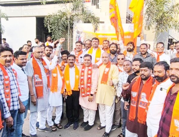 જૂનાગઢ ભાજપ દ્વારા ભવ્ય વિજયનાં વધામણા આઝાદ ચોક ખાતે વિજયોત્સવ મનાવાયો