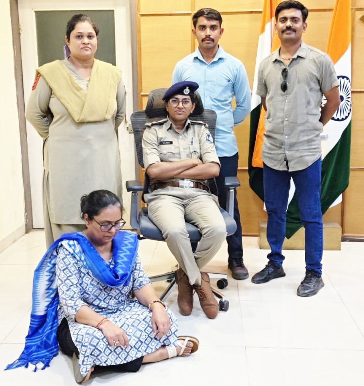 રૂા.72.50.લાખના વિઝા ફ્રોડ કેસની મહિલા આરોપી કમલાબાગ પોલીસના હાથે મુંબઈથી ઝડપાઈ