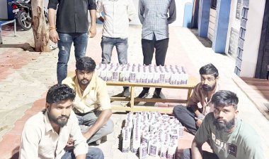 દ્વારકા નજીક ખોડીયાર ચેકપોસ્ટ પાસે કારમાં દારૂની હેરાફેરી પકડાઈ, 4 ઝબ્બે