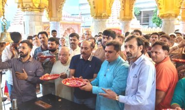 સેવા, સુશાસન અને રાષ્ટ્ર ઉત્થાનના સફળ 12 વર્ષના અવસરે જૂનાગઢમાં ભુતનાથ મહાદેવ મંદિર ખાતે મહાઆરતી યોજાઈ