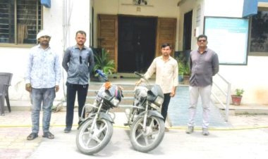 ઉના પોલીસે ગુમ થયેલી રૂપિયા 50 હજારની કિંમતની બે મોટર સાયકલ શોધી મૂળ માલિકને પરત કરી