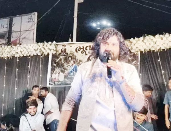 જૂનાગઢ સોનાપુરી સ્મશાનમાં ભૂતાવળ ડાયરામાં ભારે ભીડ ઉમટી પડતા અવ્યવસ્થા સર્જાઈ