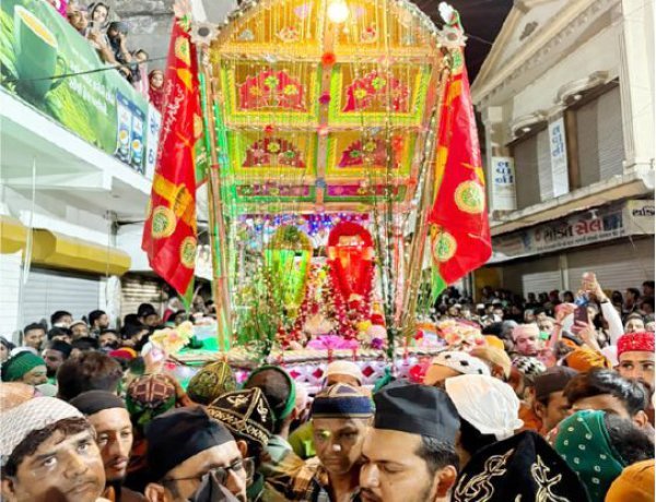 જૂનાગઢ શહેર- જીલ્લામાં તાજીયાનાં ભવ્ય ઝુલુસ યોજાયા : શહિદોને અશ્રુભીની શ્રધ્ધાંજલી અર્પણ કરાઈ