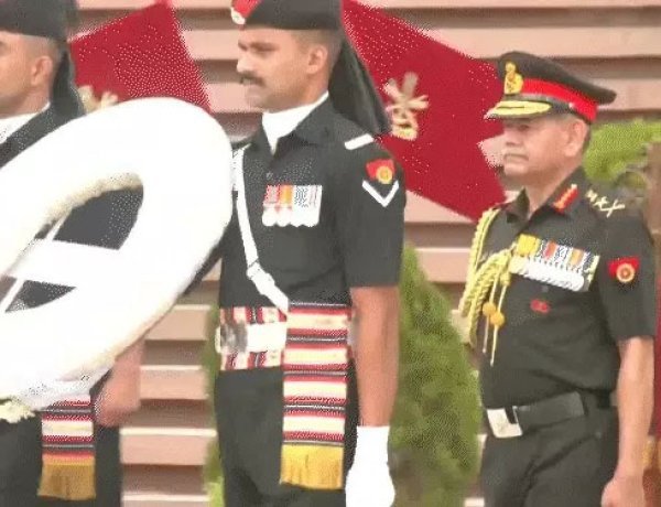 ભારતીય સેનાની કમાન હવે ધીરજ સેઠના હાથમાં