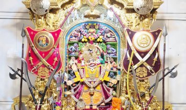 અમાસ નિમિતે શ્રીકષ્ટભંજનદેવ દાદાને ‘શસ્ત્ર શૃંગાર‘ કરવામાં આવ્યો